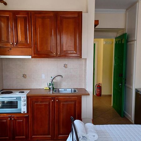 Philippos Hotel Apartments 니키아나 외부 사진