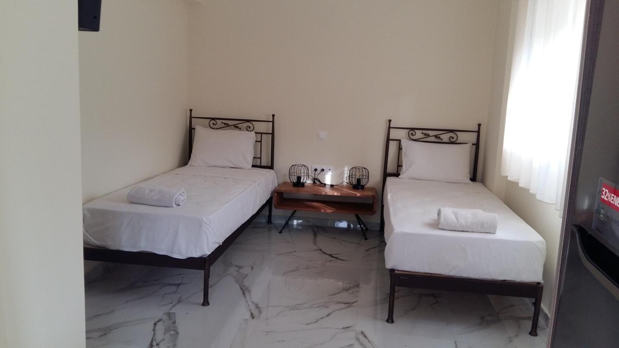 Philippos Hotel Apartments 니키아나 외부 사진