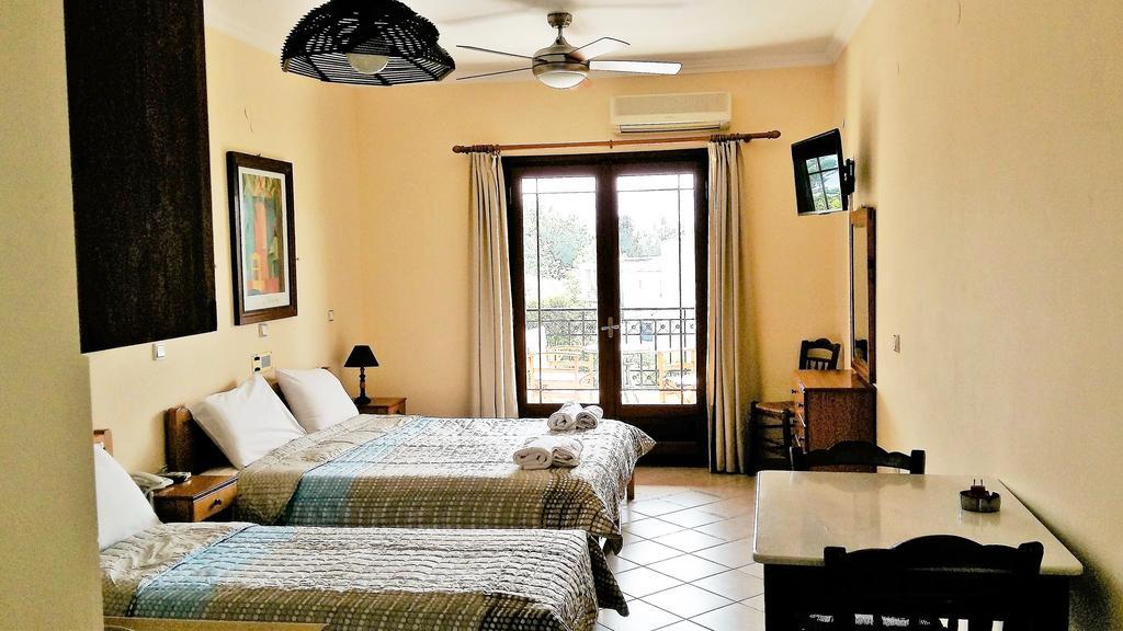 Philippos Hotel Apartments 니키아나 외부 사진
